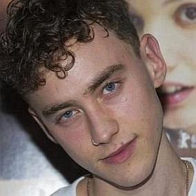 facts on Olly Alexander