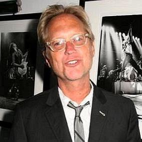 facts on Gerry Beckley