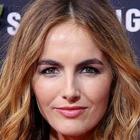facts on Camilla Belle