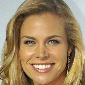 facts on Brooke Burns