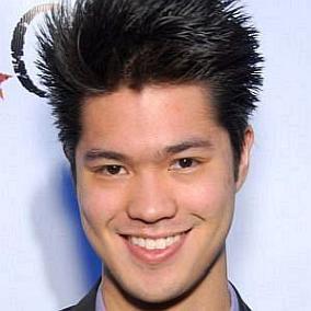 facts on Ross Butler