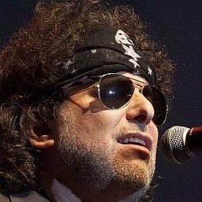facts on Andres Calamaro