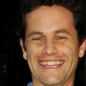 facts on Kirk Cameron