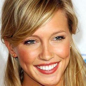 Katie Cassidy facts