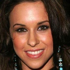facts on Lacey Chabert