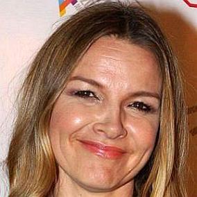 facts on Justine Clarke