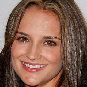 facts on Rachael Leigh Cook