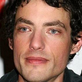 Jakob Dylan facts