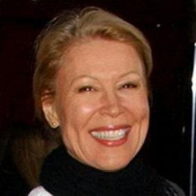 facts on Leslie Easterbrook