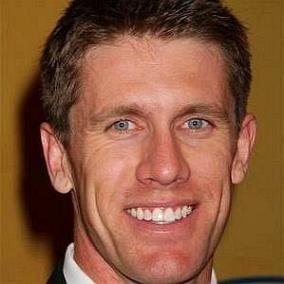 facts on Carl Edwards