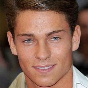 facts on Joey Essex