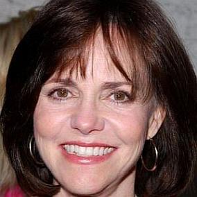 facts on Sally Field