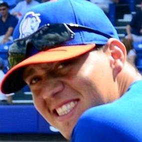 Wilmer Flores facts