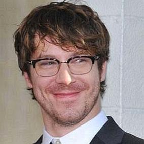 facts on John Gallagher Jr.