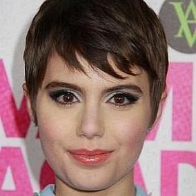 facts on Sami Gayle
