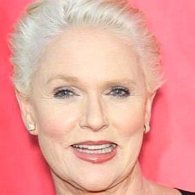 facts on Sharon Gless