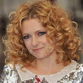 facts on Alison Goldfrapp