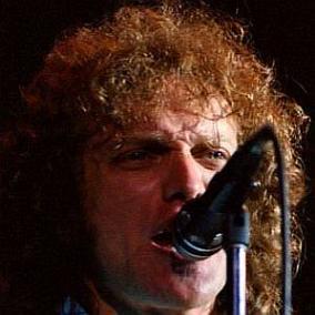 Lou Gramm: Top 10 Facts You Need to Know | FamousDetails