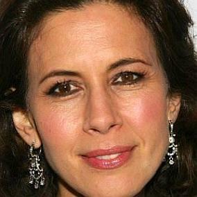 Jessica Hecht facts