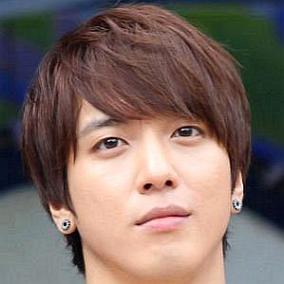 facts on Jung Yong-hwa