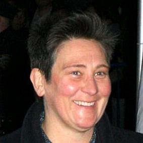 facts on KD Lang
