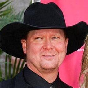facts on Tracy Lawrence