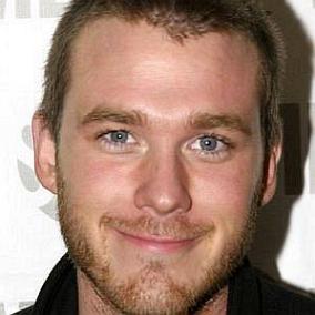 facts on Eric Lively