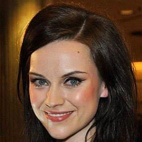 facts on Amy Macdonald