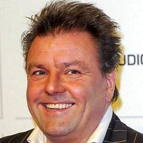 facts on Martin Roberts