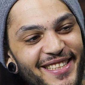 facts on Travie McCoy