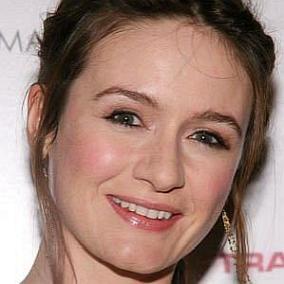 Emily Mortimer facts