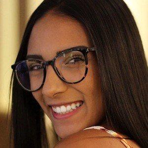 facts on Isadora Nogueira