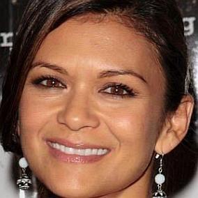 Nia Peeples facts