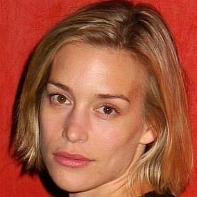 facts on Piper Perabo