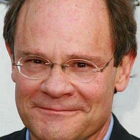 facts on Ethan Phillips