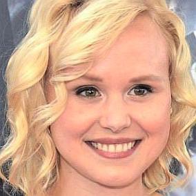 facts on Alison Pill