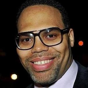 Eric Roberson facts
