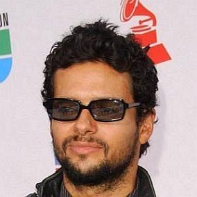 facts on Draco Rosa