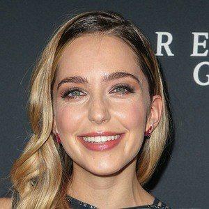 Jessica Rothe facts