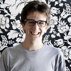 facts on Paul Rust
