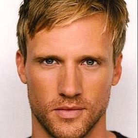 facts on Teddy Sears
