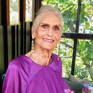 Daphne Selfe facts