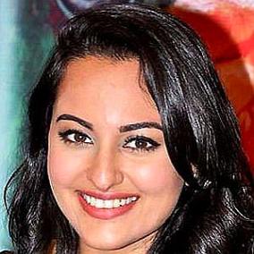 facts on Sonakshi Sinha