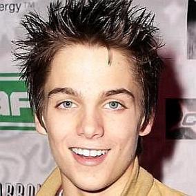 facts on Dylan Sprayberry