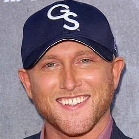 facts on Cole Swindell