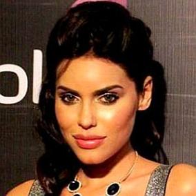 facts on Gizele Thakral
