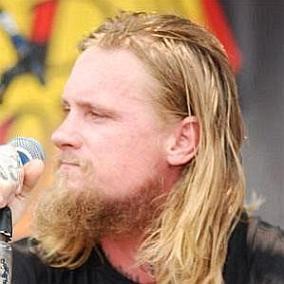 Mike Vallely facts