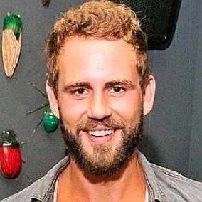 facts on Nick Viall