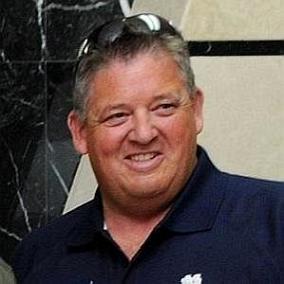 facts on Charlie Weis