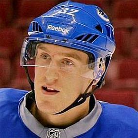 facts on Dale Weise